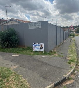 5 BEDROOM TOWNHOUSE FOR SALE IN SOUTHDALE