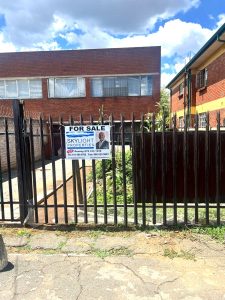 3 Bedroom Duplex for Sale in Turffonntein